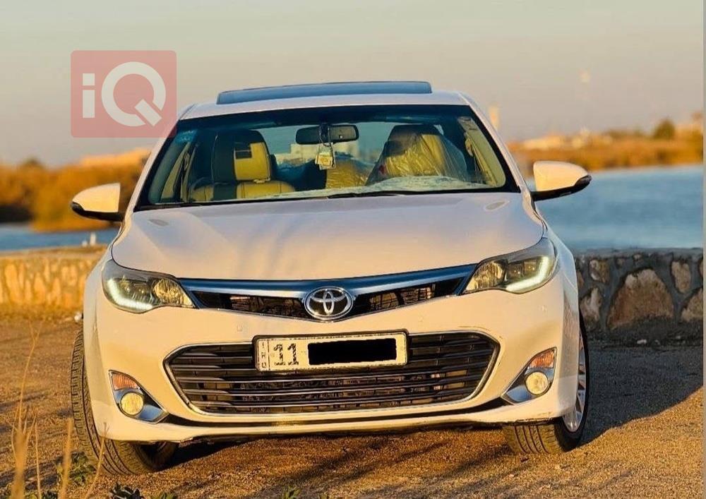 تويوتا أفالون